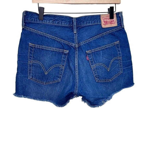 Levi's 501 Jean Shorts Side Slit Raw Hem Size 30 - Picture 9 of 14